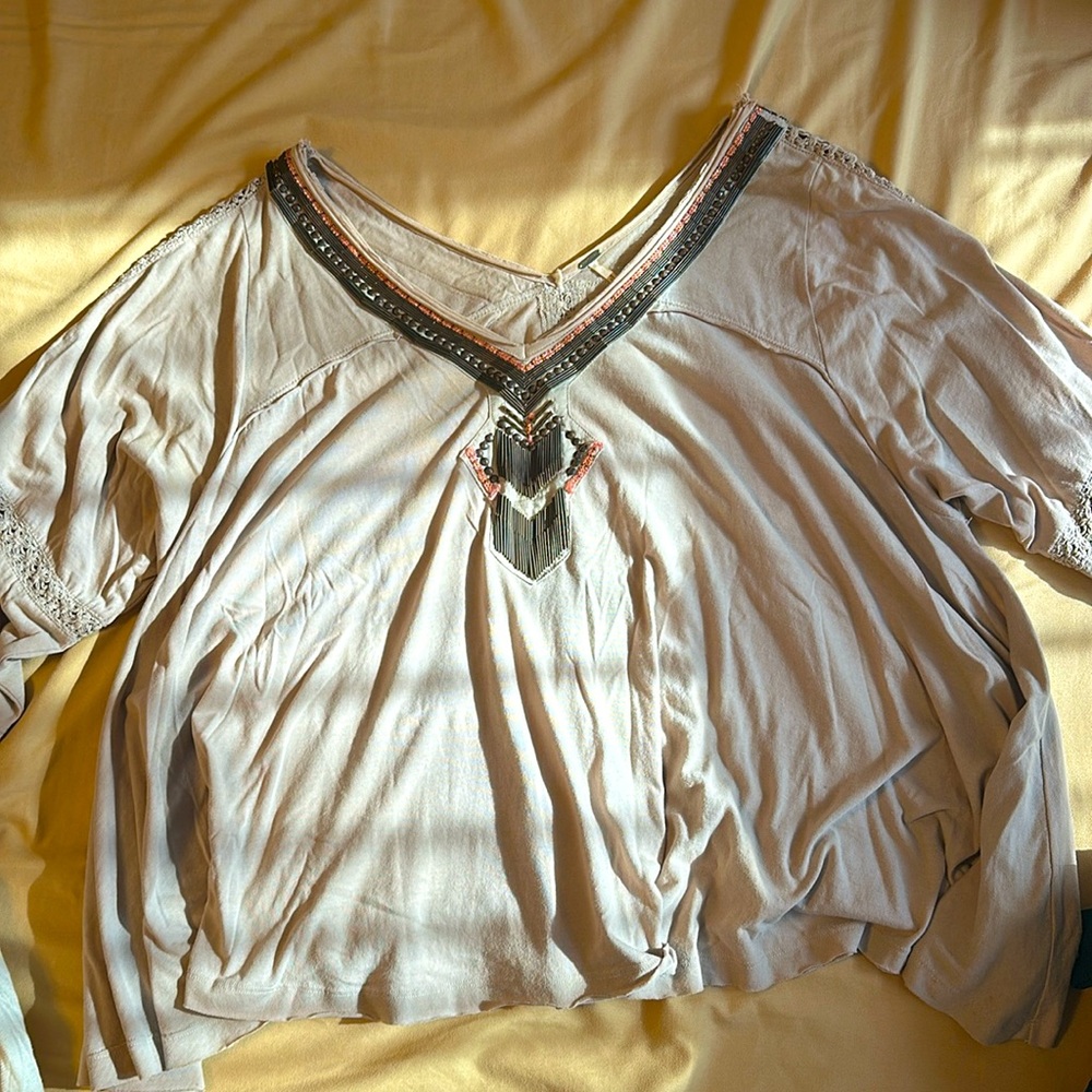 Free people T-shirt tan beaded